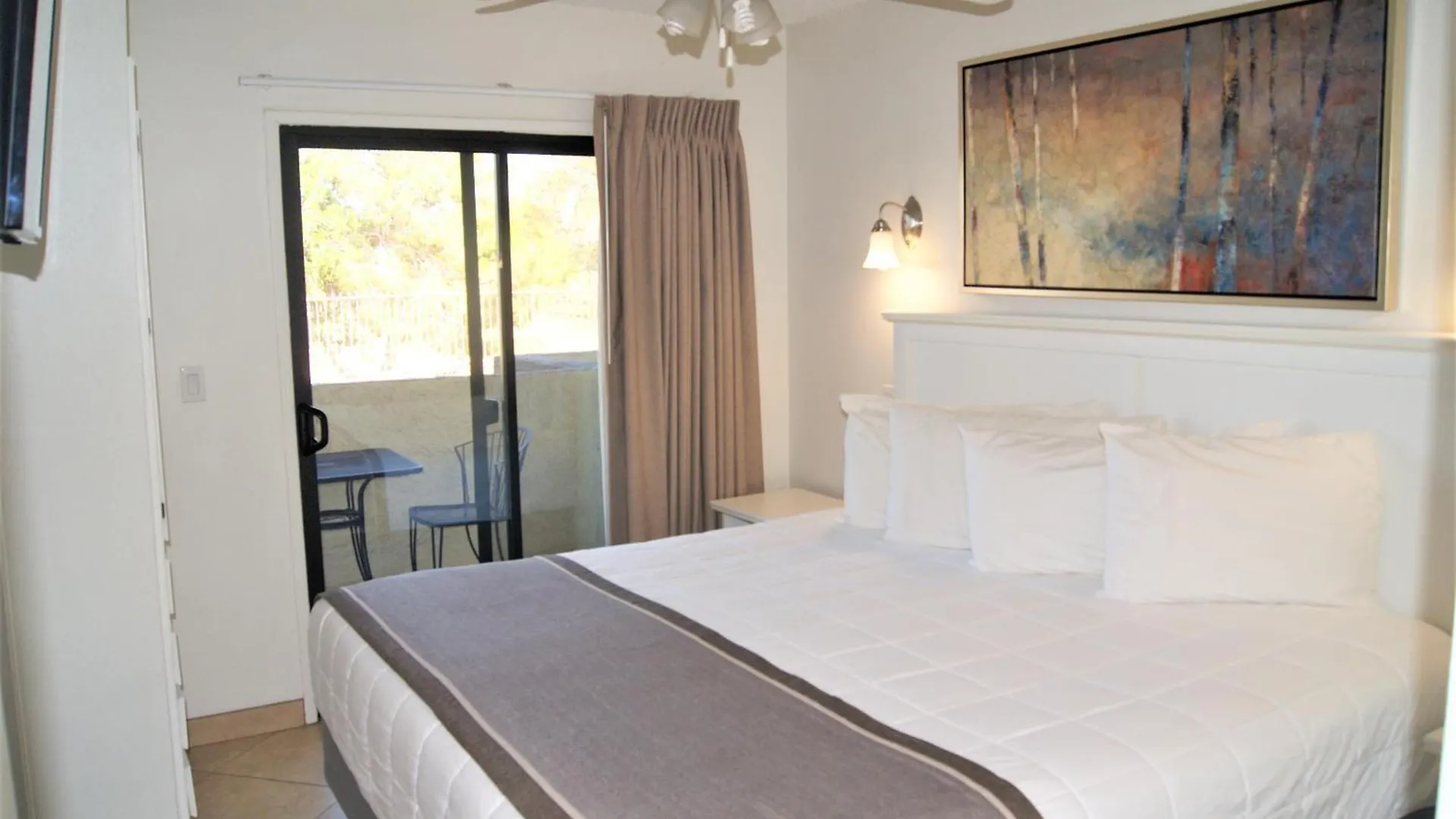 134 Fully Furnished, Amenities Galore スコッツデール アパート